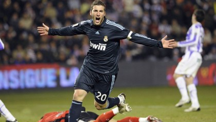 九游游戏中心-《彩虹六号》赛事对团队协作的强调：沟通、信任与执行力，彩虹六号battleye