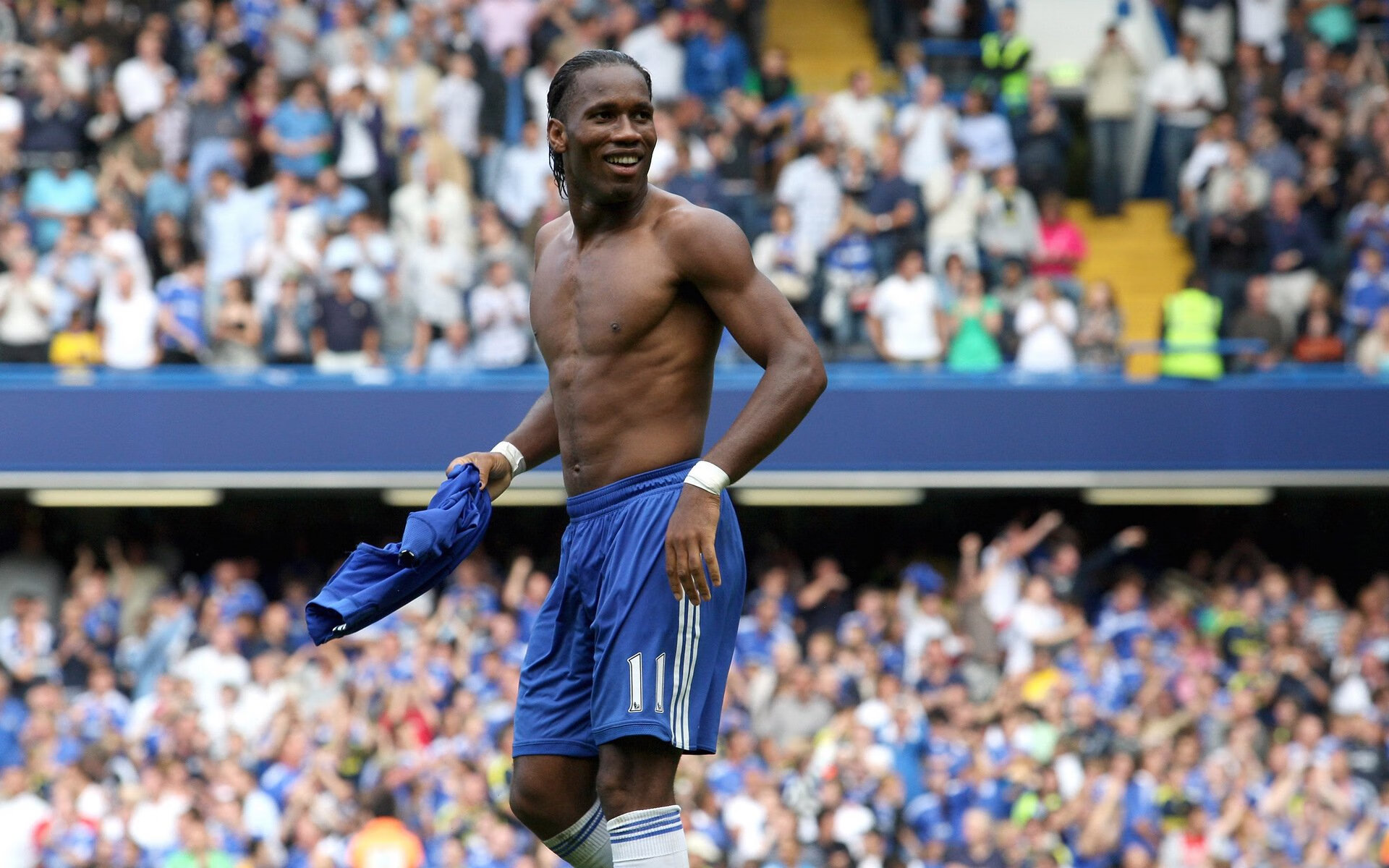 煞车与转弯的艺术：精准驾驶的背后机密